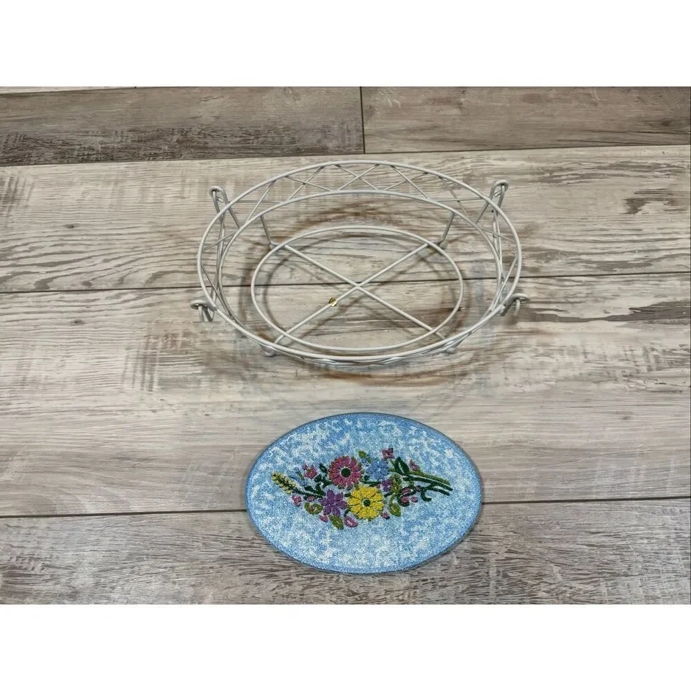 Temp-tations white wire basket trivet with ceramic floral insert
